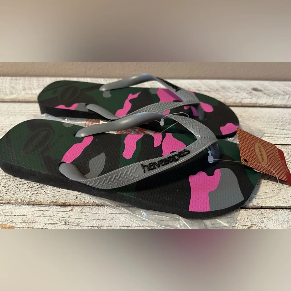 Havaianas Flip Flops - NWT